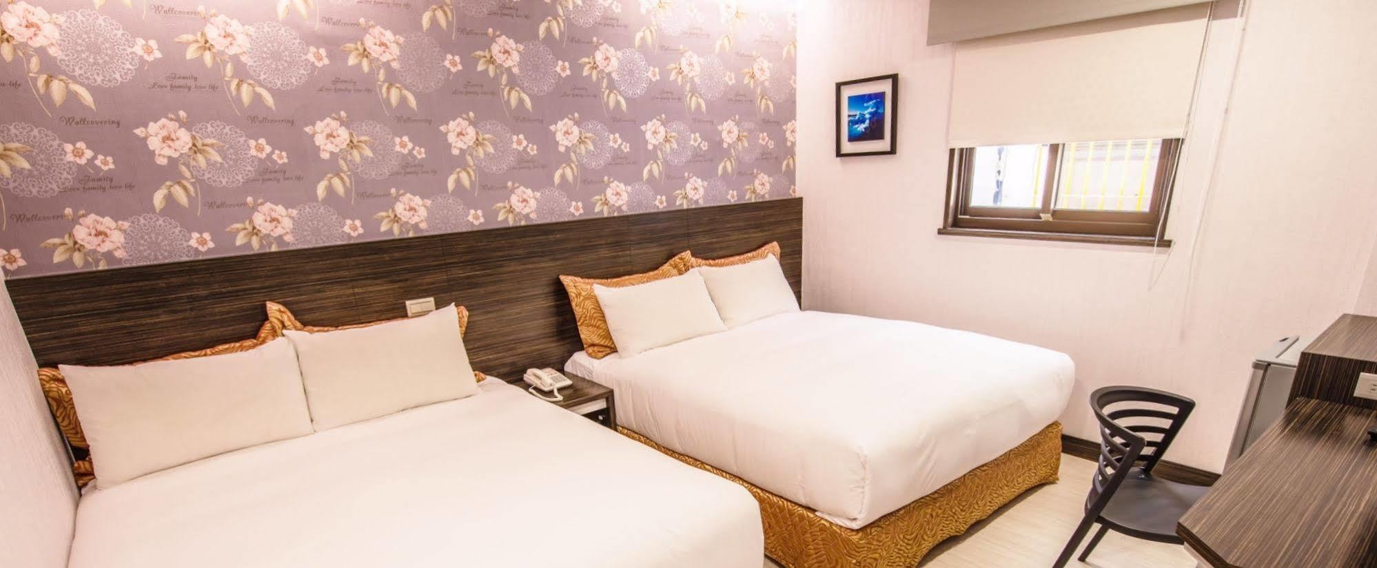 Wecan Hotel Kaohsiung Esterno foto